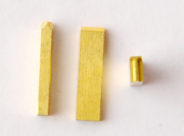 【厂家供应】色带打码机专用字头字粒2x4x15mm各种规格均可定制