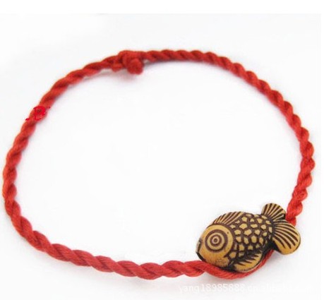 Bracelet en Corde rouge carpe - Ref 3446617 Image 1