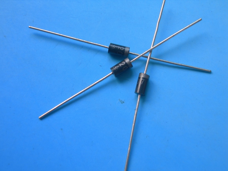 整流二极管 RL207