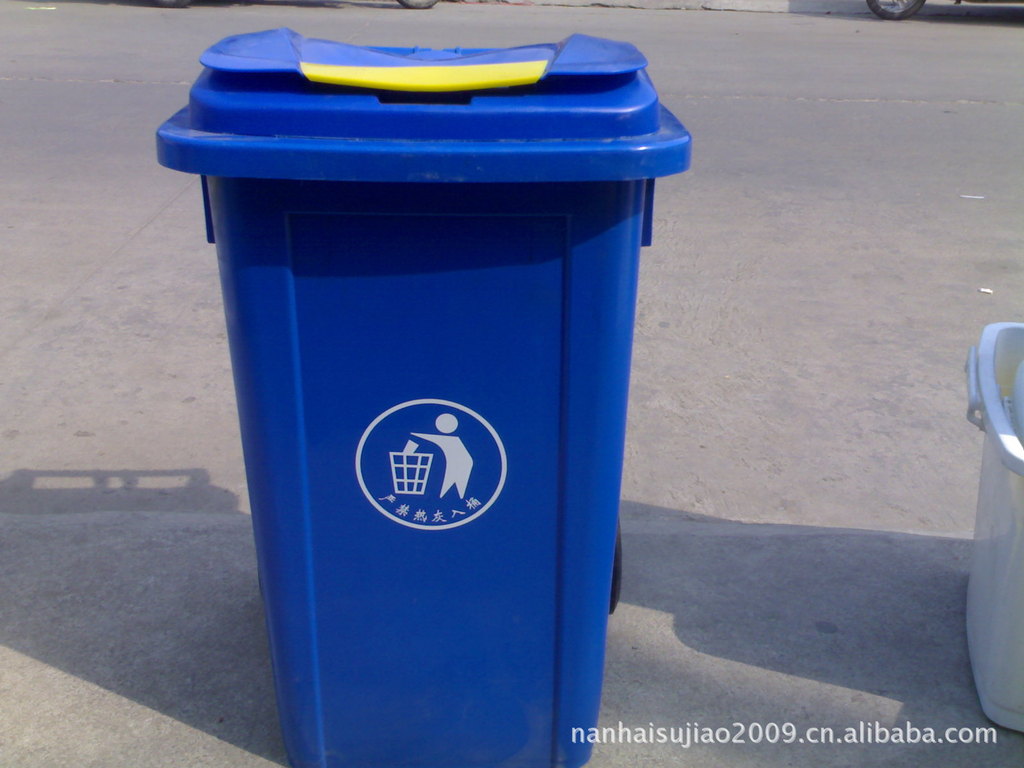 供应100l垃圾桶  新款垃圾桶  环卫垃圾桶  户外垃圾桶  批发