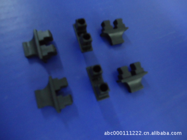 厂家供应SC法兰双联防尘帽、12芯一体化熔纤盘、光纤盒、四位卡条