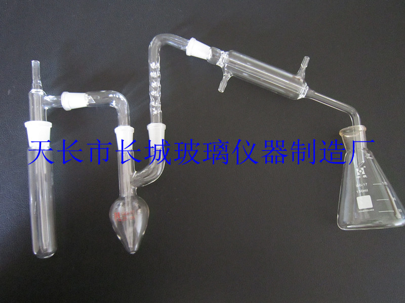 Manufacture of glass instruments    玻璃仪器
