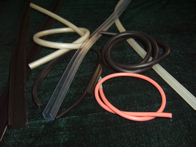 供应软PVC包边条/封边条