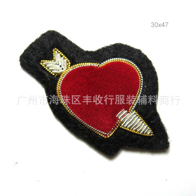 手工制心形印度丝绣花标  金属丝肩章 印度丝刺绣徽章