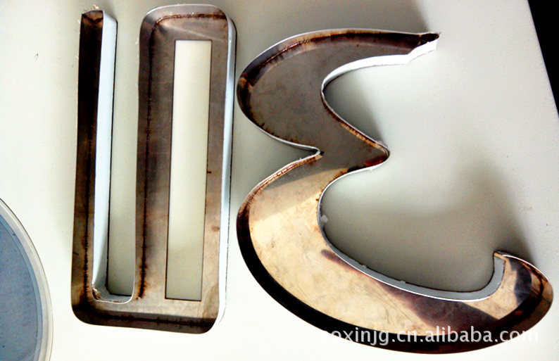 光钎  金属字激光焊字机 广告字激光焊接设备 不锈钢金属焊接