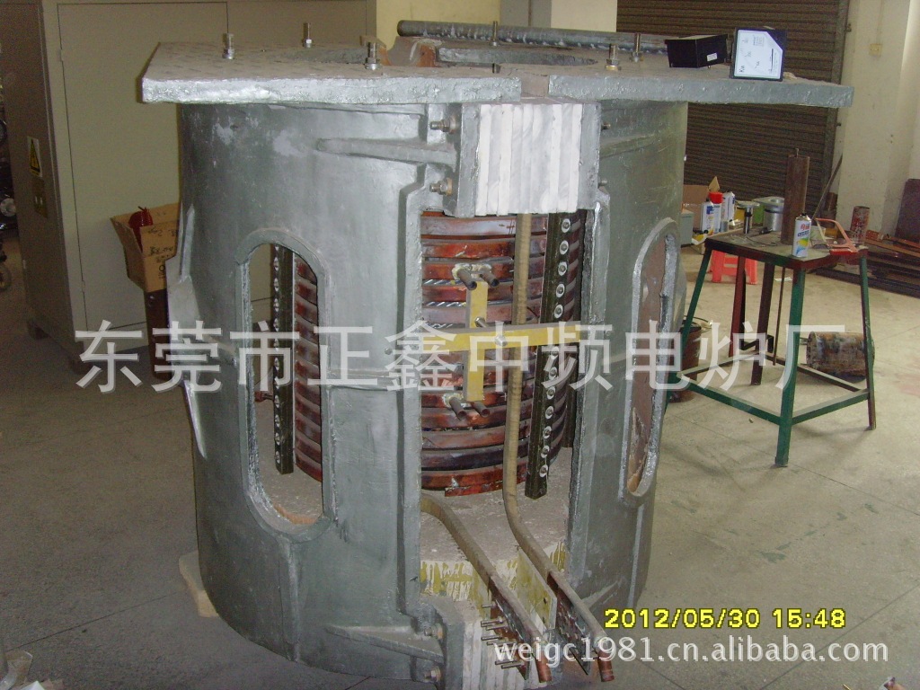 供应KGPS中频熔炼炉 500KG熔铜炉 铜熔炼炉 可控硅中频熔铜炉