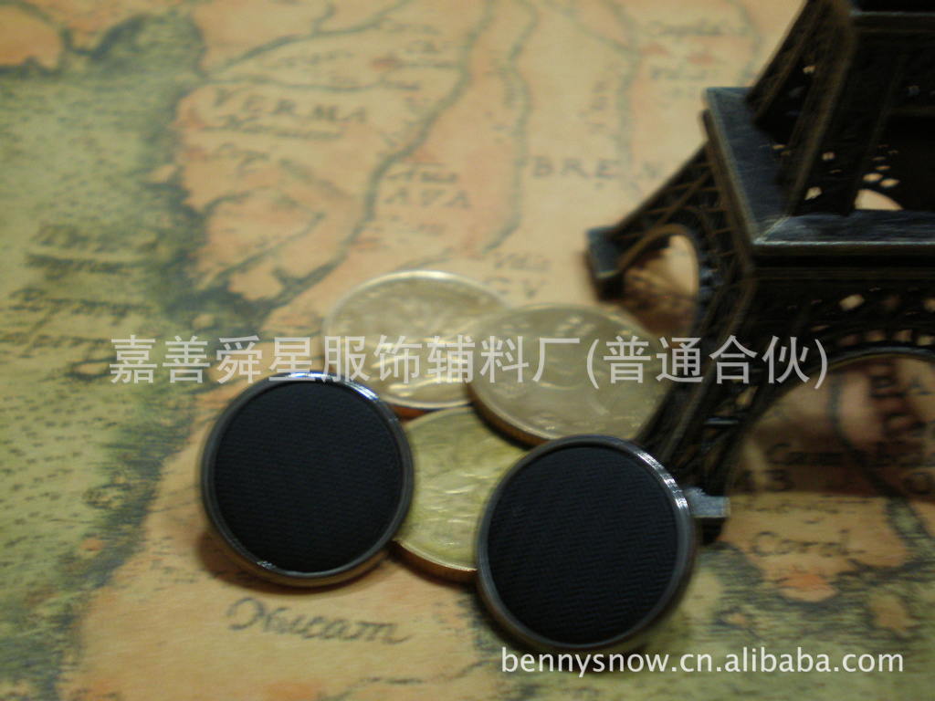 供应塑料电镀高品质纽扣凸花圆形有脚厂家批发金属扣钮扣扣子