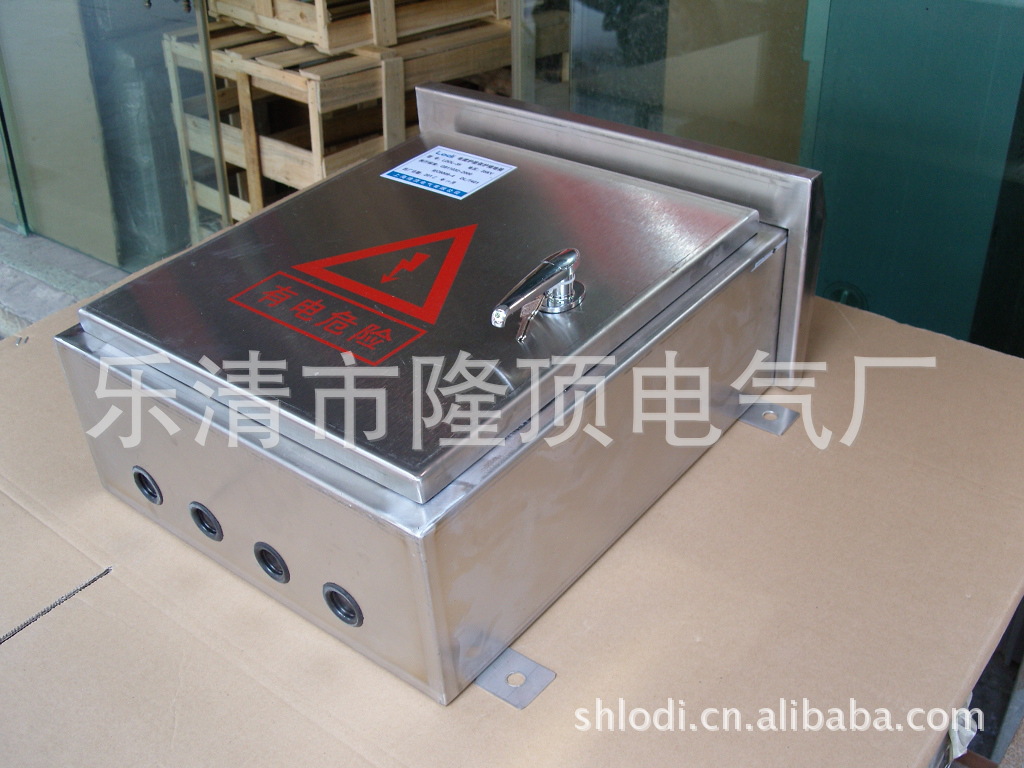 隆顶电气 挂铁塔电缆保护接地箱