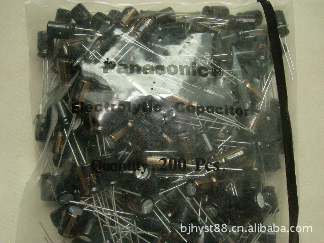 电解电容 Panasonic 松下 日本 220uf 25v