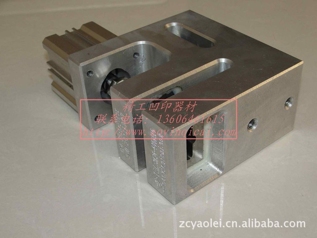 供应各种孔型制袋机打孔器 蝴蝶孔打孔器 飞机孔 手提孔打孔机