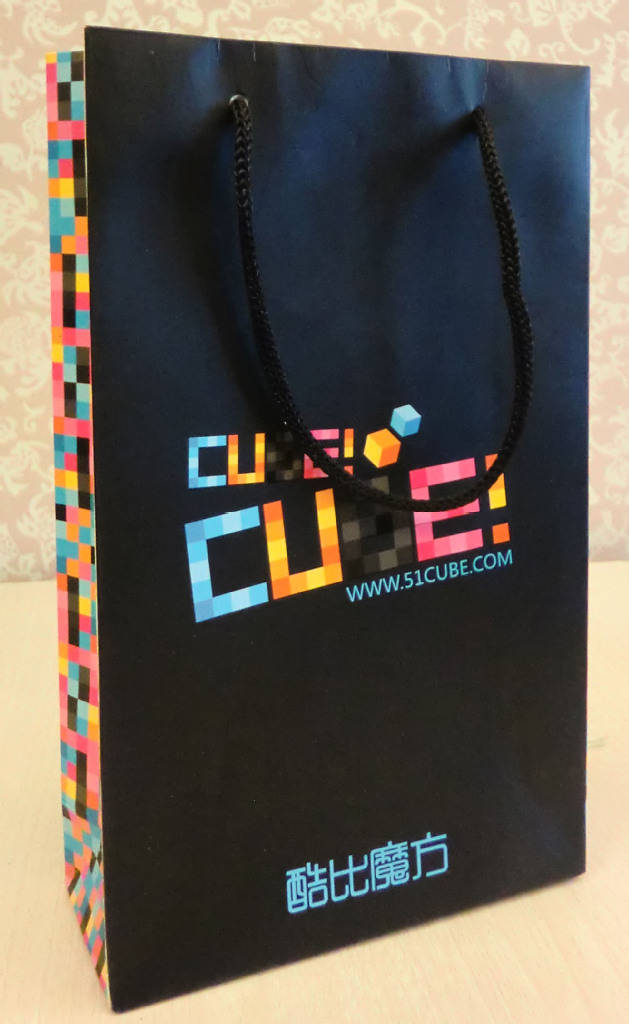 【专 业 订 做】生产工厂大量制覆膜白卡纸手提纸袋