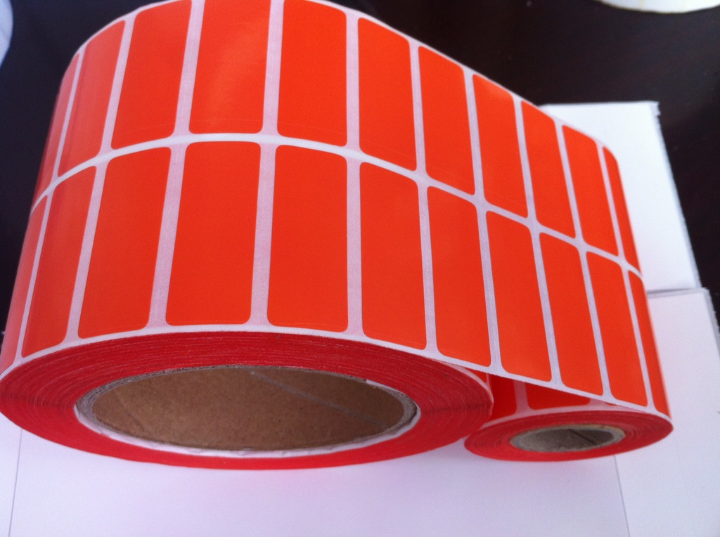 晋江市 AVERY彩色印刷热敏标染色彩印厂fasson无卤ROHS标签彩印厂