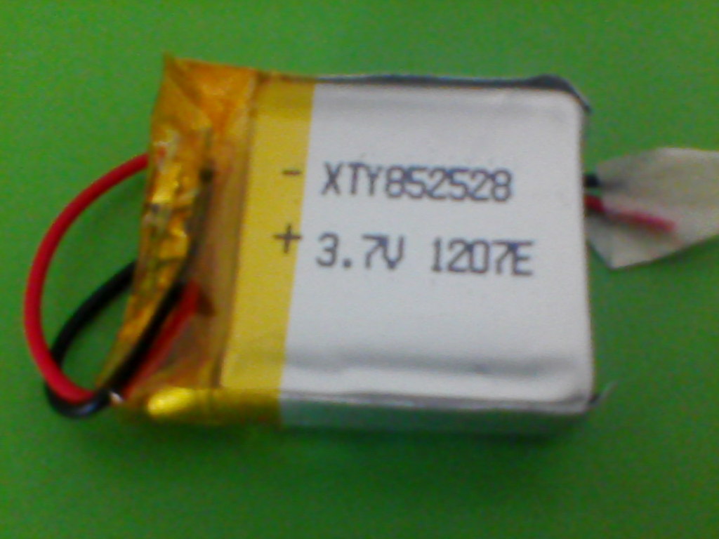 供应MP3/MP4/MP5移动电源聚合物电池 852528 500MAH