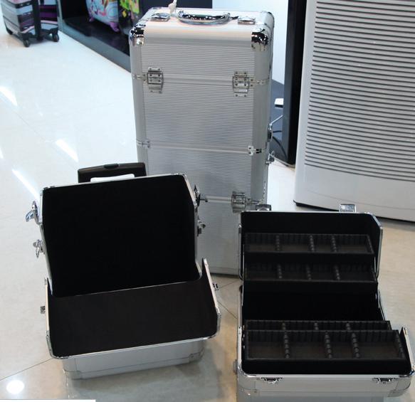 促销大号理发箱纹绣箱多层大容量化妆包专业拉杆万向轮化妆箱