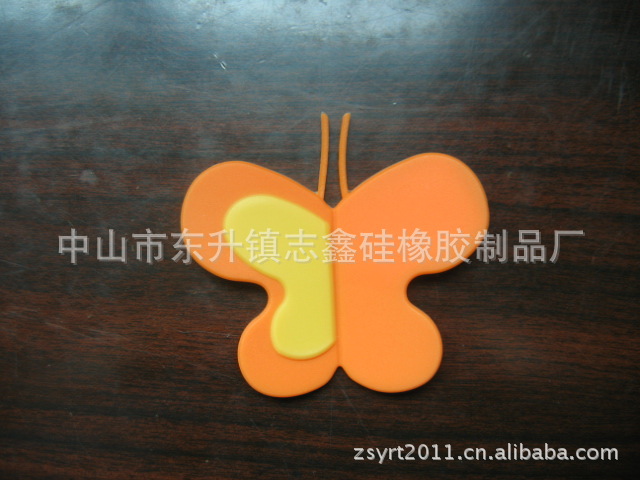 中山硅橡胶制品 硅胶标牌 橡胶垫 硅胶垫 硅胶杂件硅胶商标加工