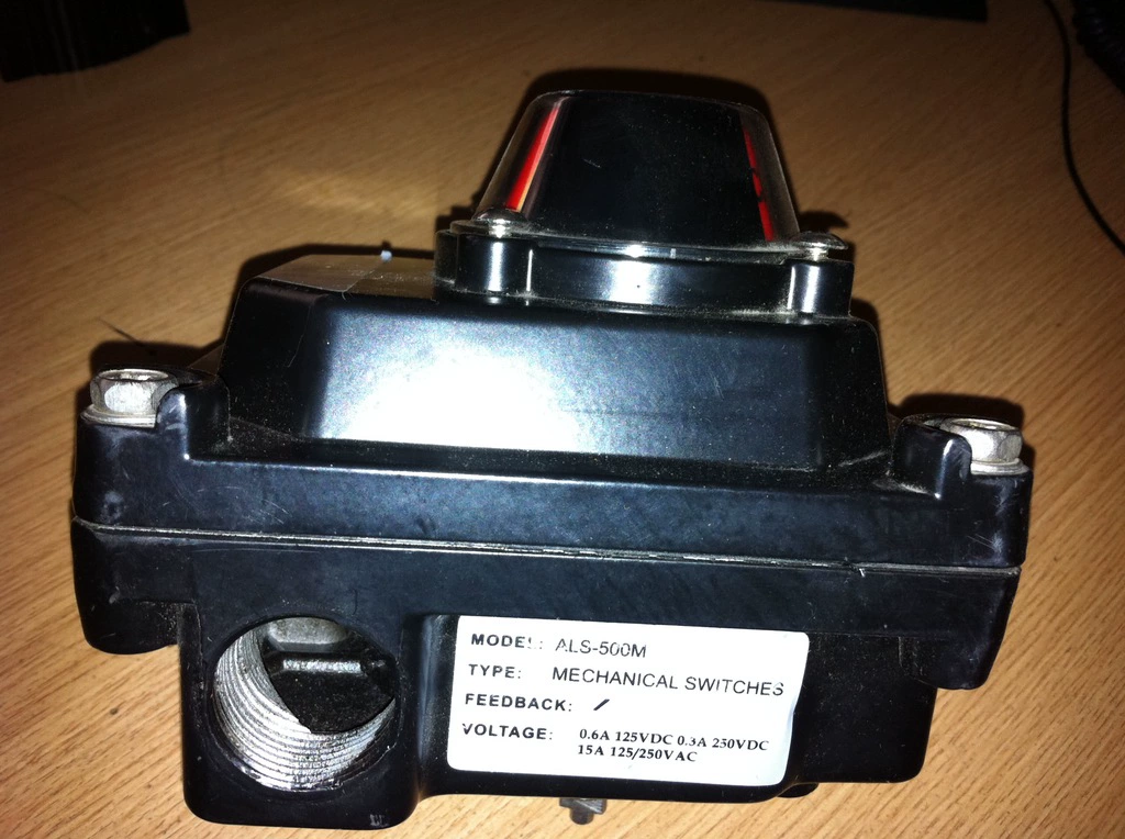 Компактный взрывозащищенный концевой выключатель (мини-квадрат)