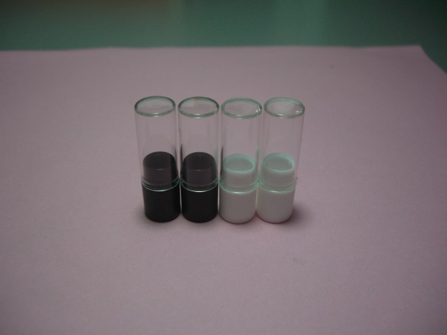 超mini试用装口红管低价抛售