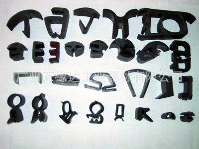 供应橡胶发泡胶条、三元乙丙、海绵发泡胶条