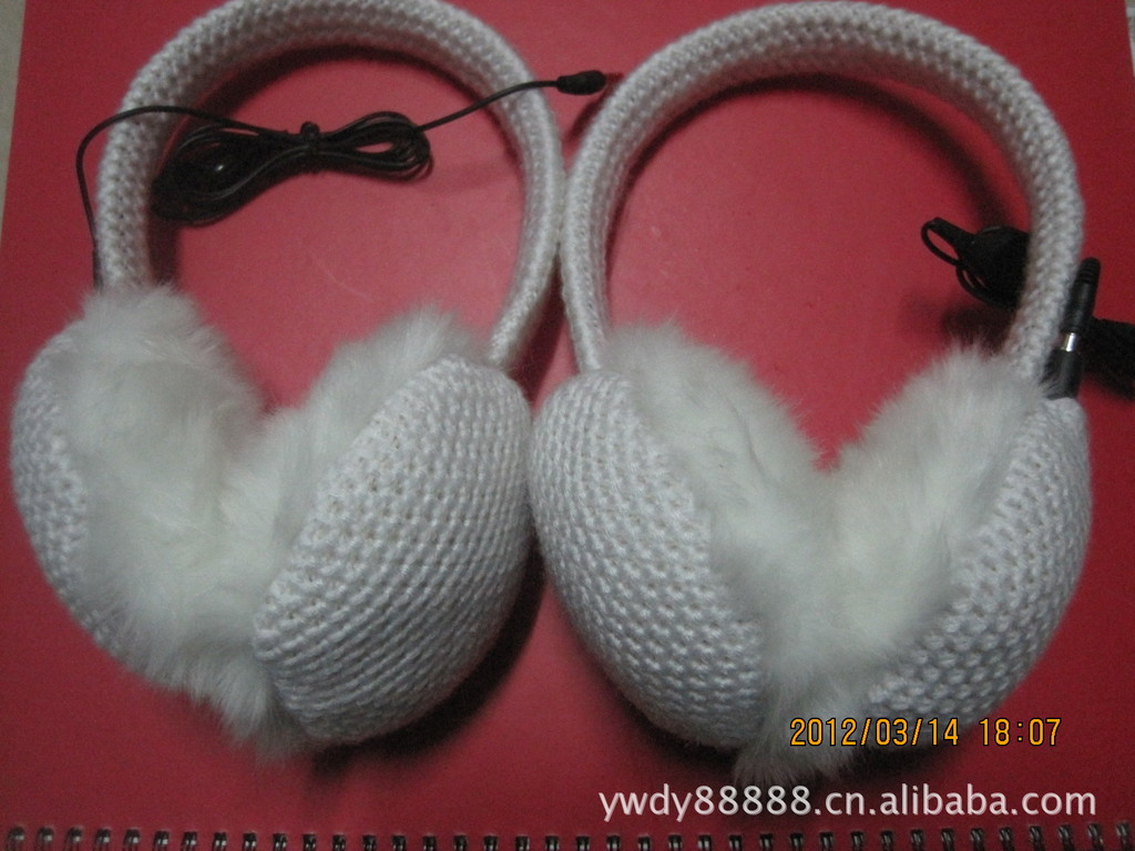 厂家供应各种针织音乐耳机保暖耳套、耳机耳罩、可以定做115G