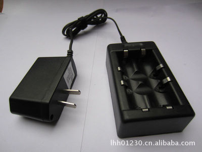 汽车小电器锂电池充电器 优质18650锂电池座式车载充电器