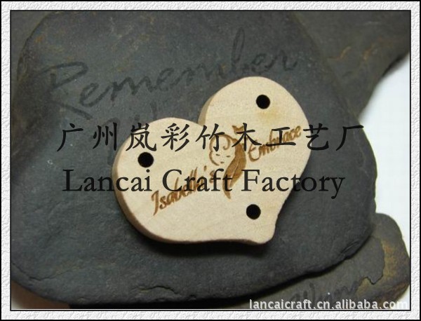 供应环-保激光心形木吊牌,心形挂牌,可供国外室外吊牌.室内挂饰