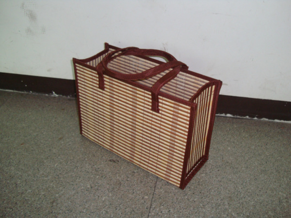 Handheld capacious shopping bag