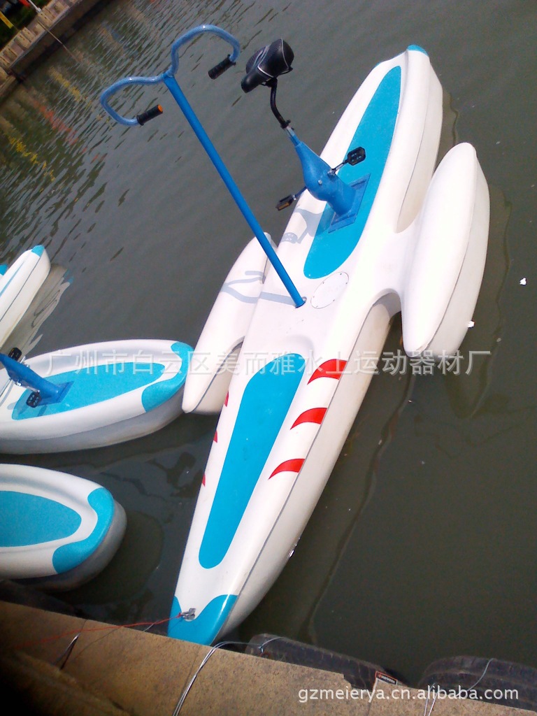 代发玻璃钢广州市场地游艺设备水上单车支持M-030水上游艺设施|ru