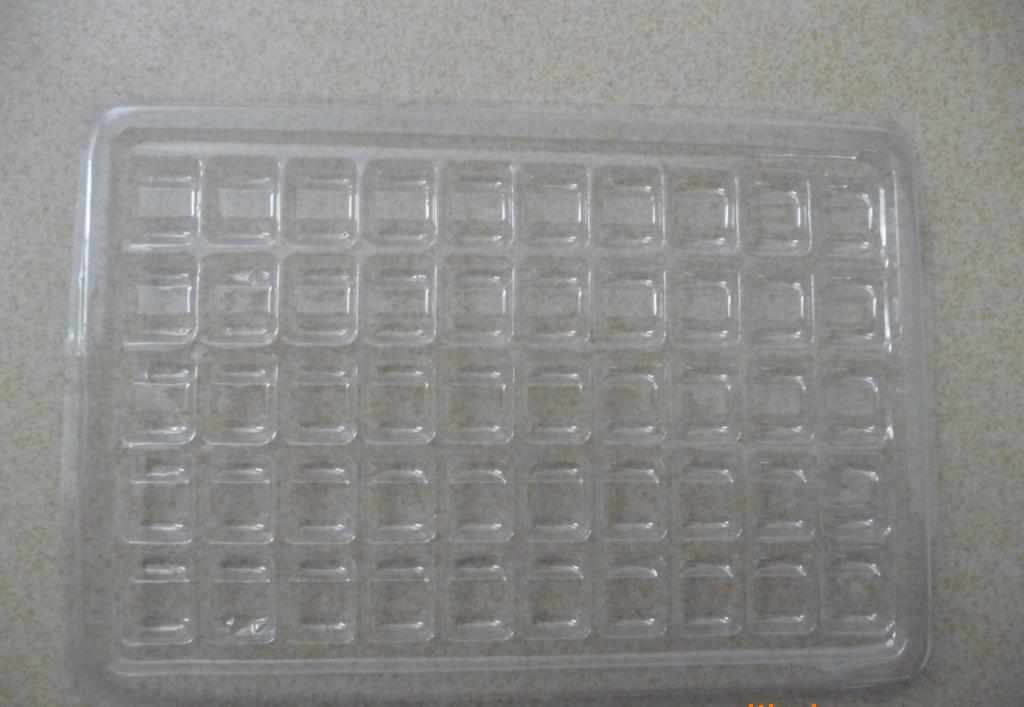 可按您的要求大量做透明吸塑【专 业 定 制】