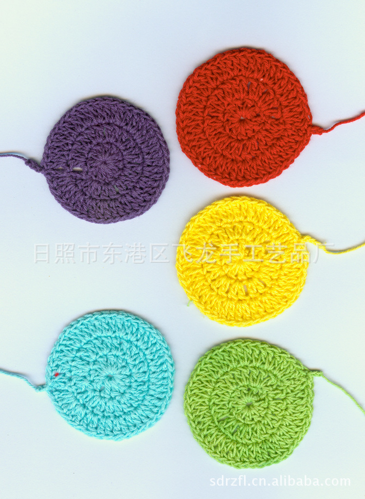 供应手工胸花，手勾花，手工钩编花款式新。品种全