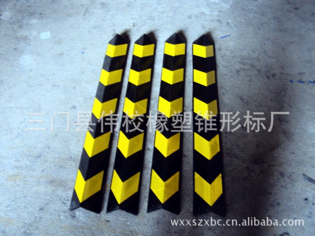 供应橡胶护角.橡胶护墙角(1米长)