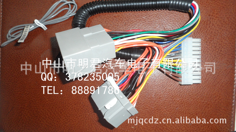 汽车改装线束：2012新本田/CRV/思域关窗器线束