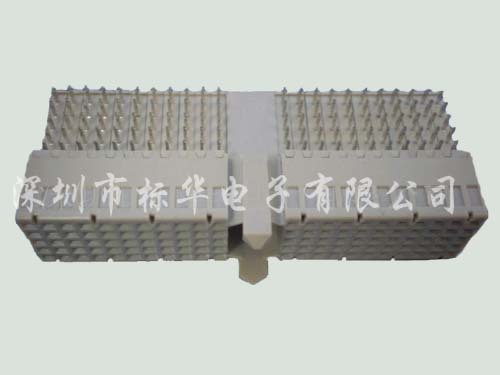 Hard metric 2mm connector