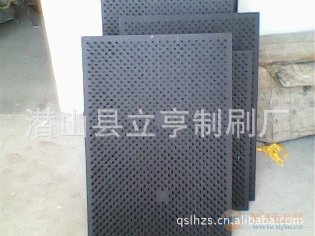 供应数控冲床pvc板刷送料机毛刷台面精密铝合金高精度数控送料