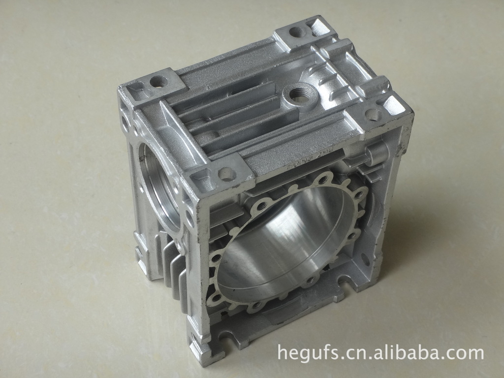 河谷股份压铸分厂大量供应精密减速机铸件来图来样