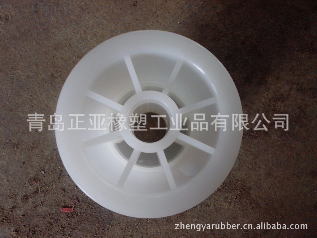生产塑料轮辐