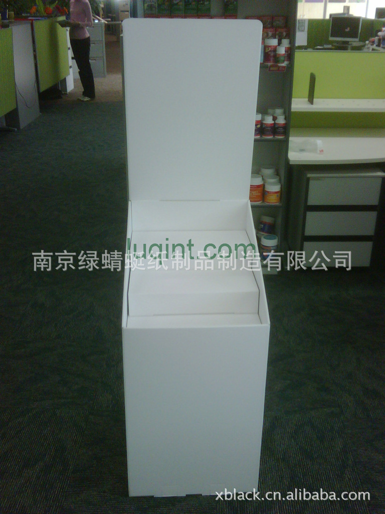 【厂家定做】落地式展示架瓦楞纸板货架超市新年促销纸展示台