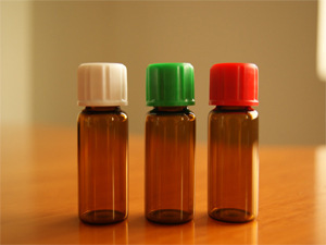 supply 5ml Reagent bottle Brown reagent bottle Amber Glass