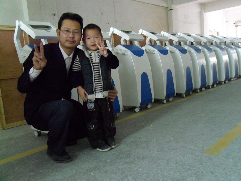 供应郑州医疗器械外壳，美容仪器机箱加工生产