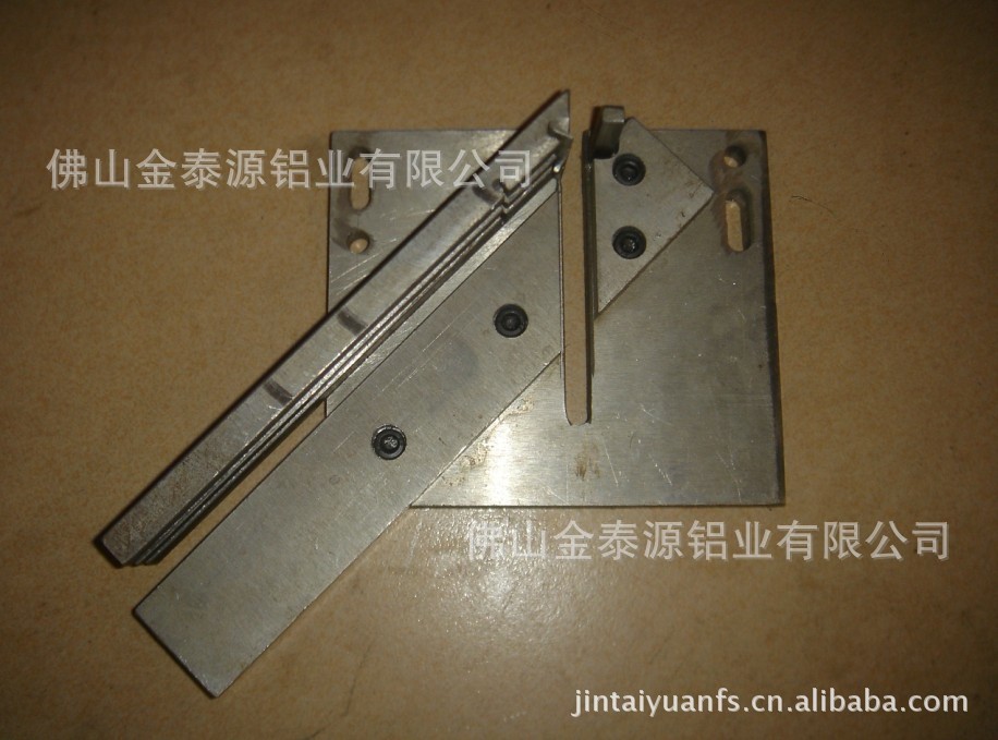 工厂直营晶钢门45度切割机模具 晶钢门铝材模具 晶钢门模具