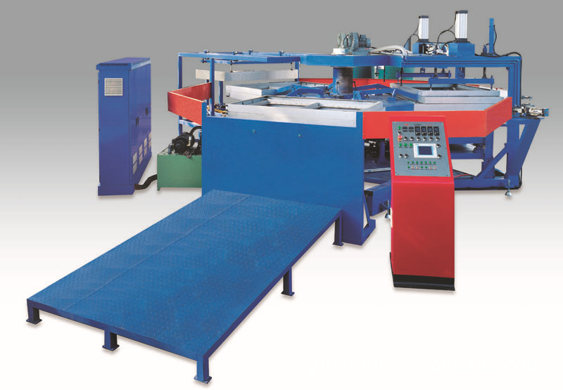 东莞厂家直销箱包成型机  片材吸塑成型机生产设备