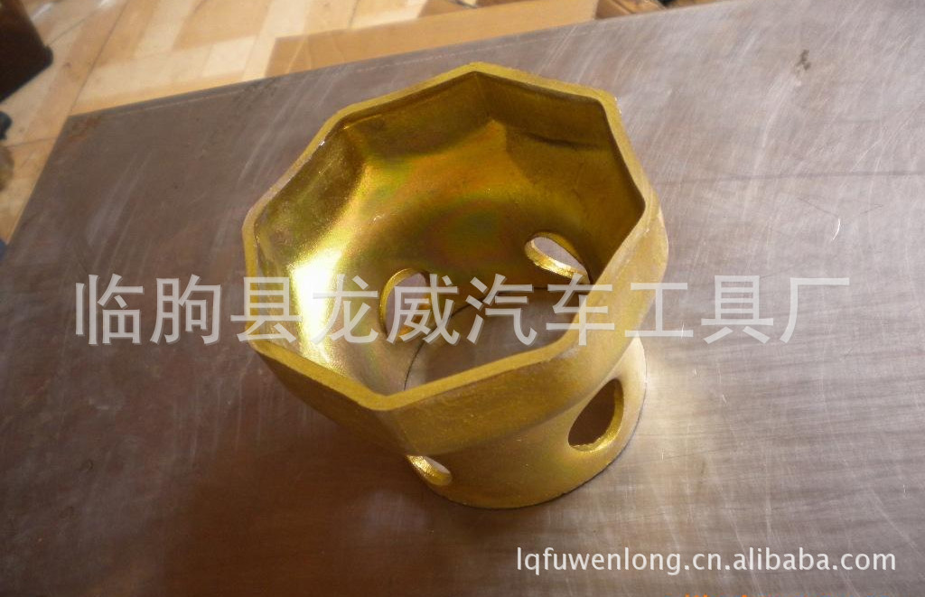 专业销售各种规格轴头套筒 轮壳套筒及随车工具配套工具等