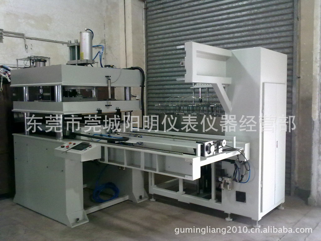 吸塑裁断机亏本大拍卖，价格商谈 YMCQ-D8