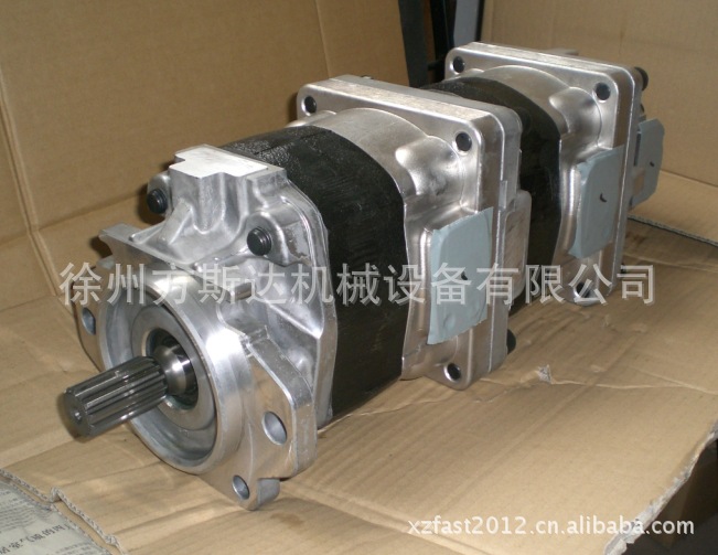 供应川崎装载机配件:44081-60010(44093-60780) 三联泵总成