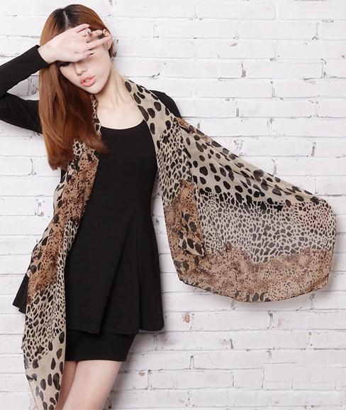 Chiffon Shawl with Leopard Pattern