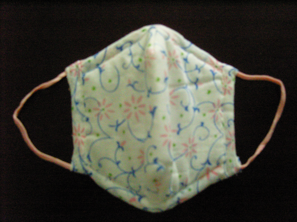 供应优质全棉脱脂纱布印花立体口罩