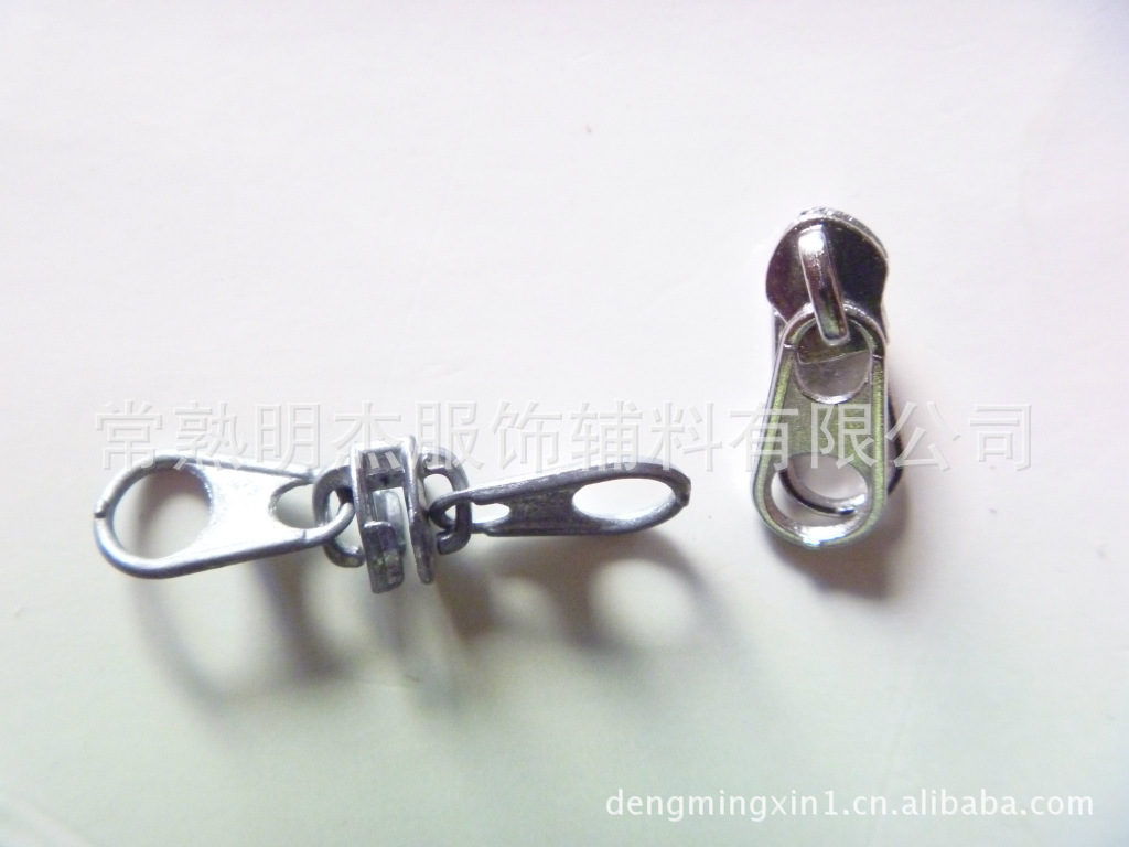 3#尼龙象鼻双拉片拉头