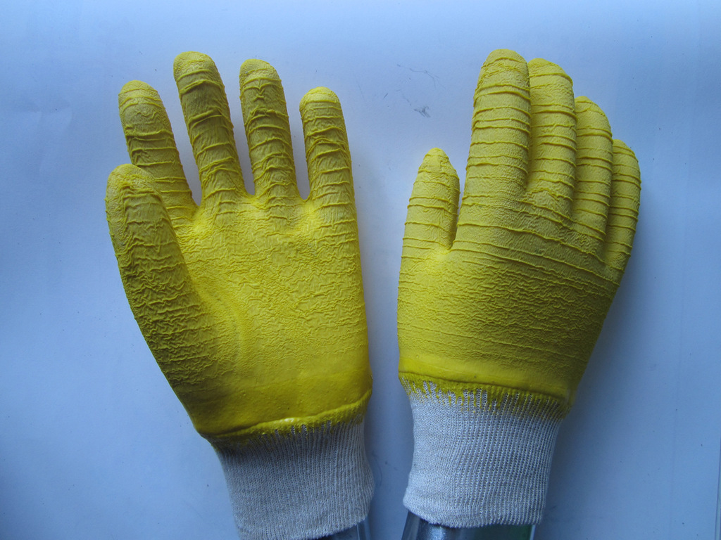 绒布皱纹全浸浸胶手套（优）