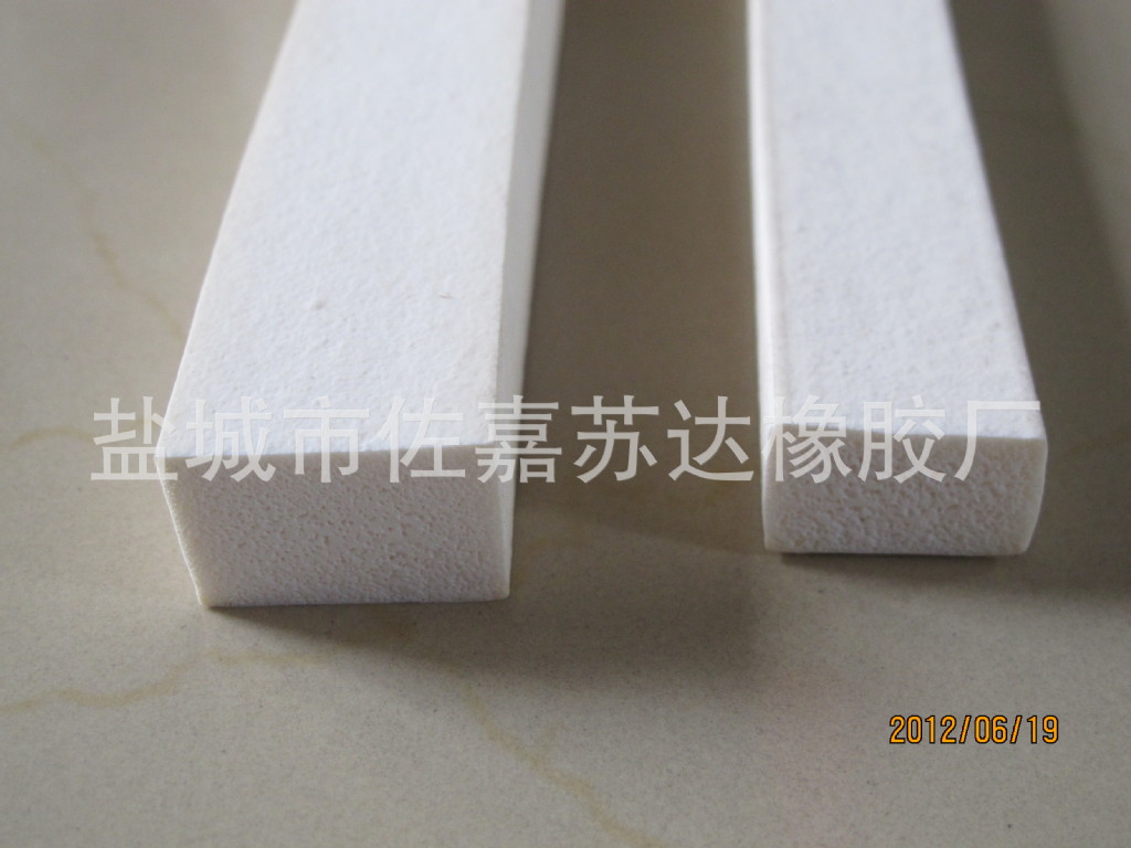 7*35硅胶发泡条，耐温硅胶密封条，硅橡胶发泡条，硅橡胶海绵条