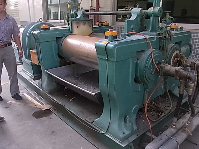 供应（整厂橡塑胶机械设备  EV A设备）二手16寸亚西开炼机