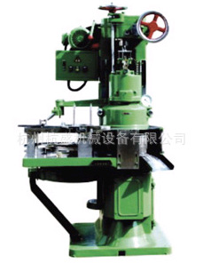 易拉罐真空封罐机,易拉罐封口机,易拉罐灌装封口机